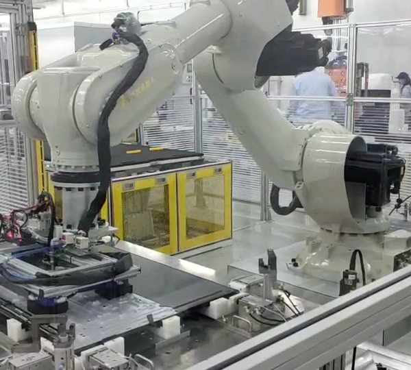 Home Appliance Industry - TV Set Palletizing & Handling: JR612 Robot