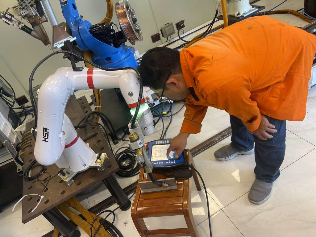 Thai Welding Pioneer Welding Whale Praises XV’s CR605 Collaborative Robot with Intuitive Drag-to-Teach Programming